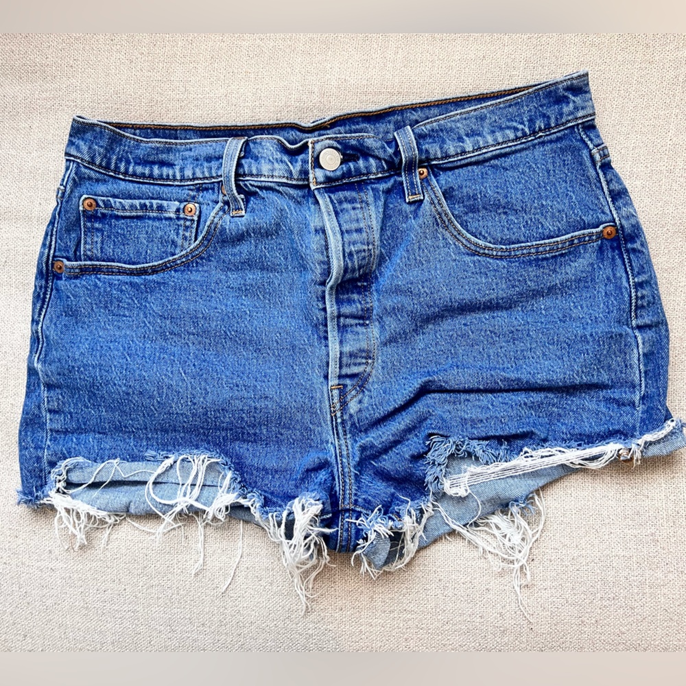 Levi Strauss & Co. 501 High Rise Shorts - Picture 2 of 4